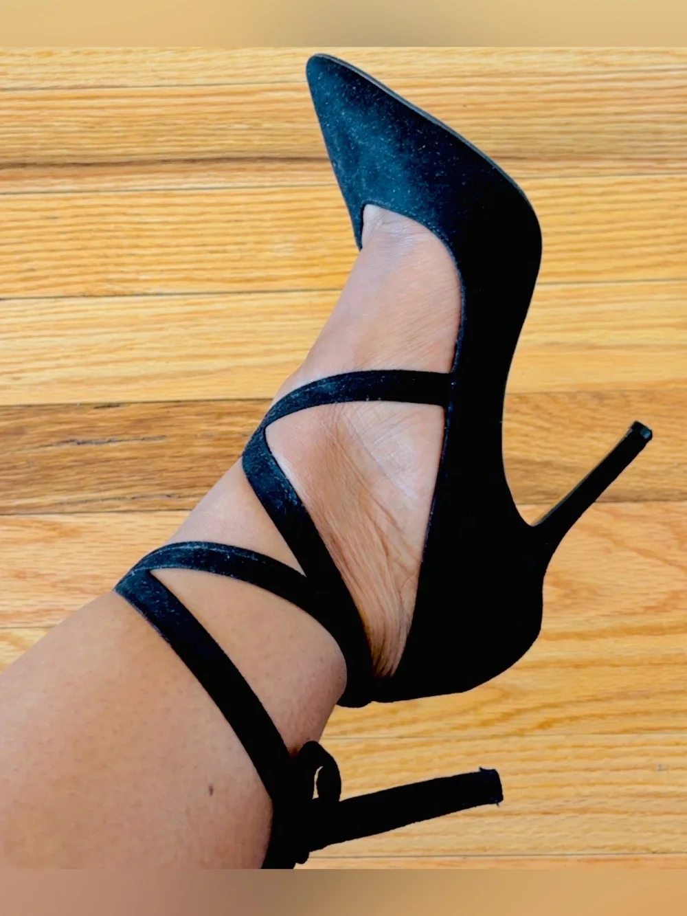 Jennifer Lopez Black Crisscross Pointed-Toe Stiletto Heels—worn once